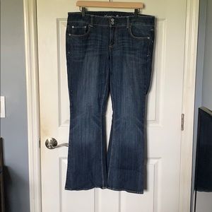 American Eagle Artist Jeans Size 12 Short